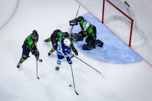 Eagles eye top spot in round-robin finale