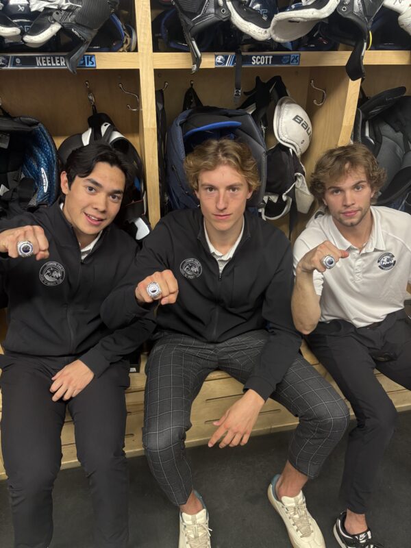 Eagles put a ring on championship season